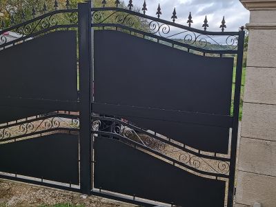 Portail posé à Coudreceau (28)