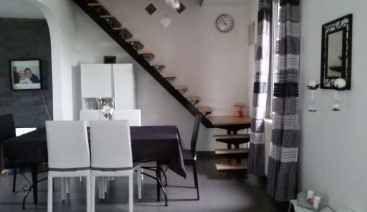 Escalier metal et bois limon central 1 quart tournant à Chatillon en dunois (28)