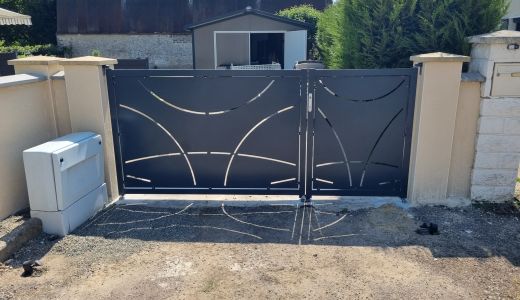 Portail en aluminium Berchères les Pierres (28)